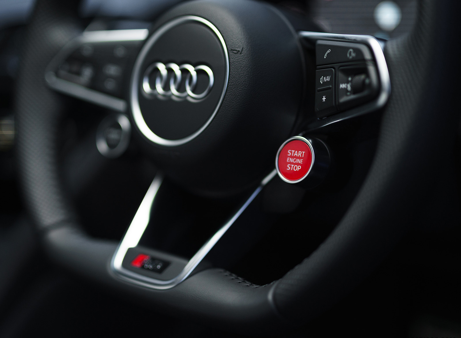 2020 Audi R8 V10 RWD Coupe (UK-Spec) Interior Steering Wheel Wallpapers #131 of 151