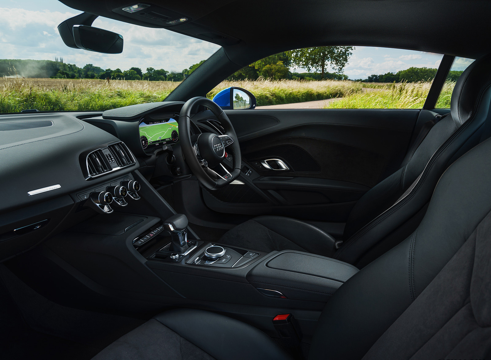 2020 Audi R8 V10 RWD Coupe (UK-Spec) Interior Wallpapers #118 of 151