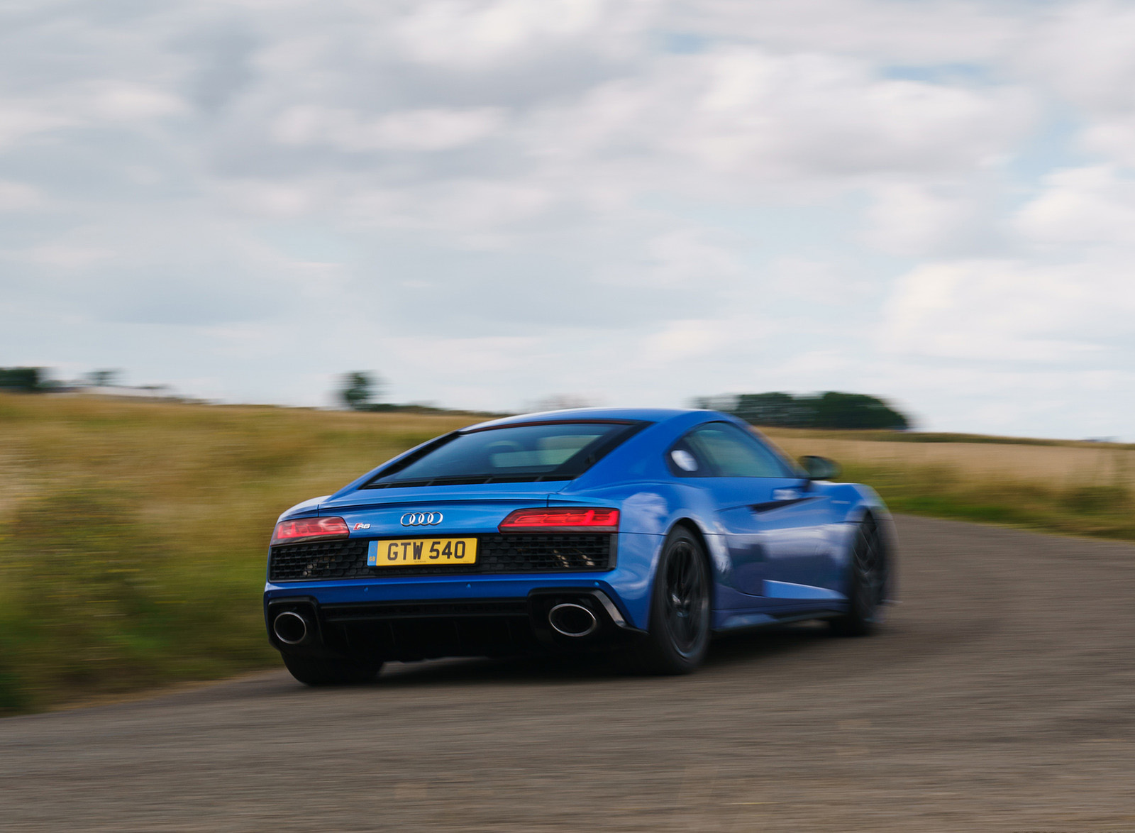 2020 Audi R8 V10 RWD Coupe (UK-Spec) Rear Three-Quarter Wallpapers #69 of 151