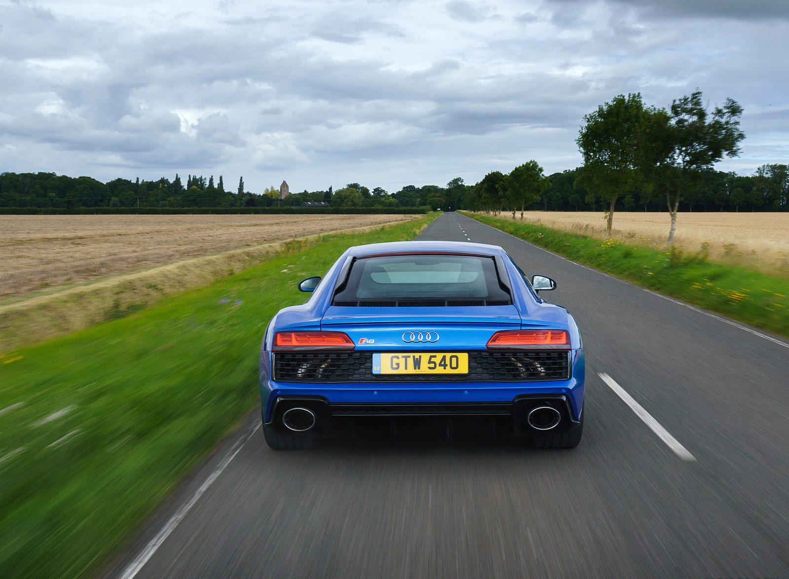 2020 Audi R8 V10 RWD Coupe (UK-Spec) Rear Wallpapers  #46 of 151