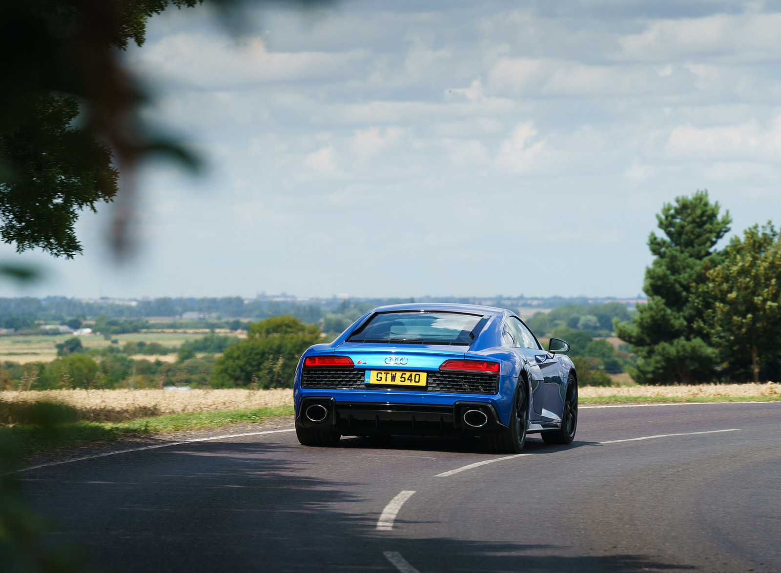2020 Audi R8 V10 RWD Coupe (UK-Spec) Rear Wallpapers #71 of 151