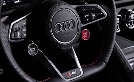 2020 Audi R8 V10 RWD Interior Steering Wheel Wallpapers 450x275 (27)