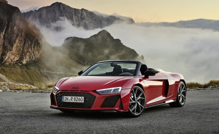 2020 Audi R8 V10 RWD Spyder (Color: Tango Red) Front Three-Quarter Wallpapers 450x275 (8)
