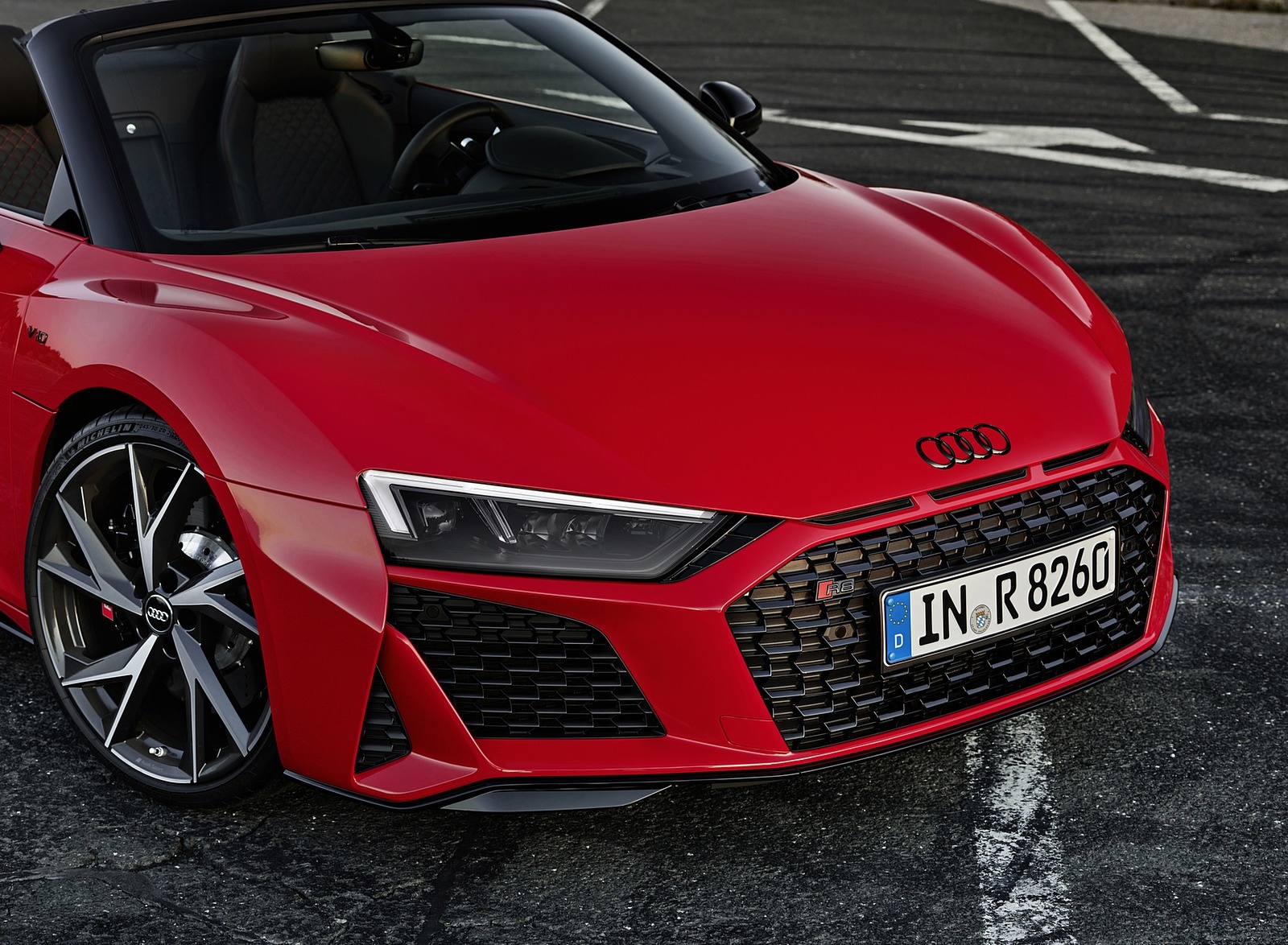 2020 Audi R8 V10 RWD Spyder (Color: Tango Red) Headlight Wallpapers #23 of 31