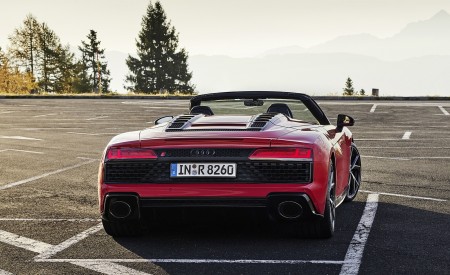 2020 Audi R8 V10 RWD Spyder (Color: Tango Red) Rear Wallpapers 450x275 (13)
