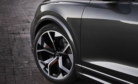 2020 Audi RS Q8 (Color: Daytona Grey) Wheel Wallpapers 450x275 (143)