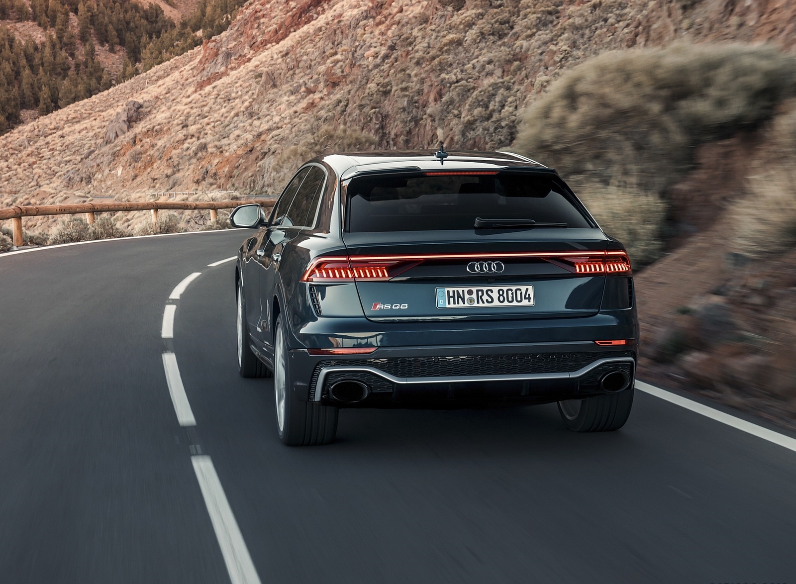 2020 Audi RS Q8 (Color: Galaxy Blue) Rear Wallpapers #47 of 196