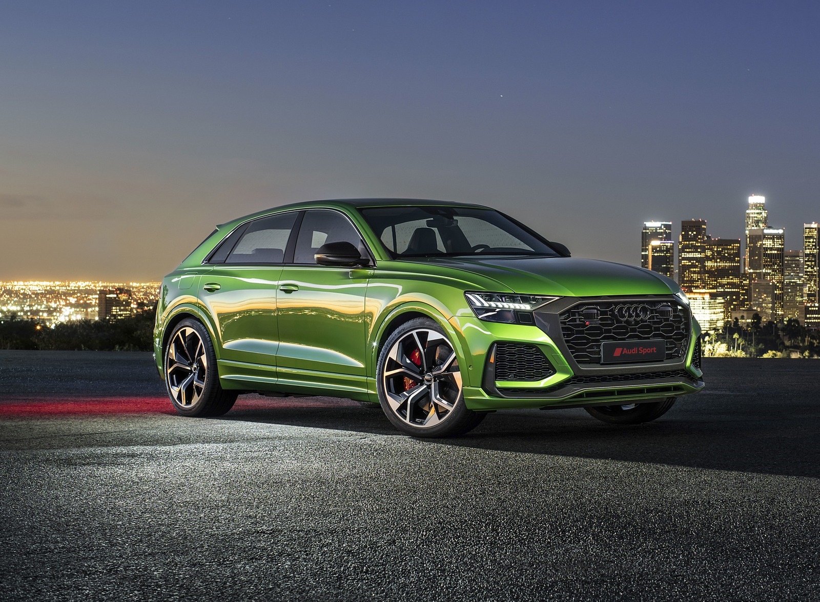 2020 Audi RS Q8 (Color: Java Green) Front Three-Quarter Wallpapers #31 of 196
