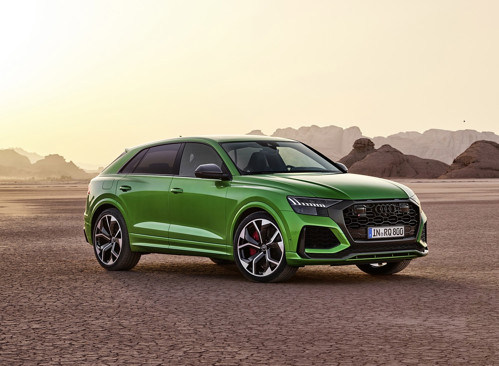 2020 Audi RS Q8 (Color: Java Green) Front Three-Quarter Wallpapers #20 of 196