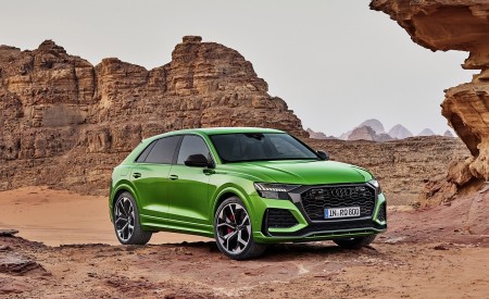 2020 Audi RS Q8 (Color: Java Green) Front Three-Quarter Wallpapers 450x275 (13)