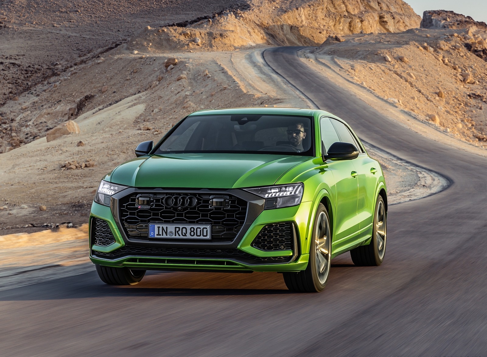 2020 Audi RS Q8 (Color: Java Green) Front Wallpapers (5)