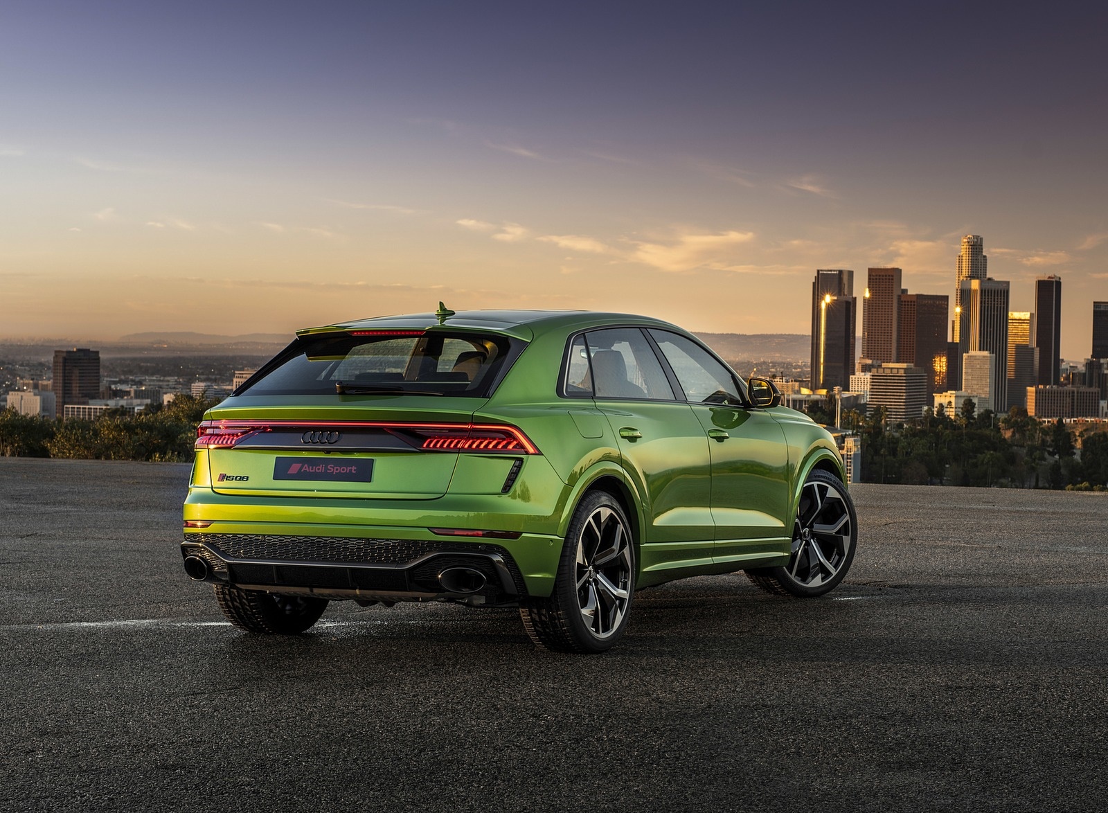 2020 Audi RS Q8 (Color: Java Green) Rear Three-Quarter Wallpapers #33 of 196