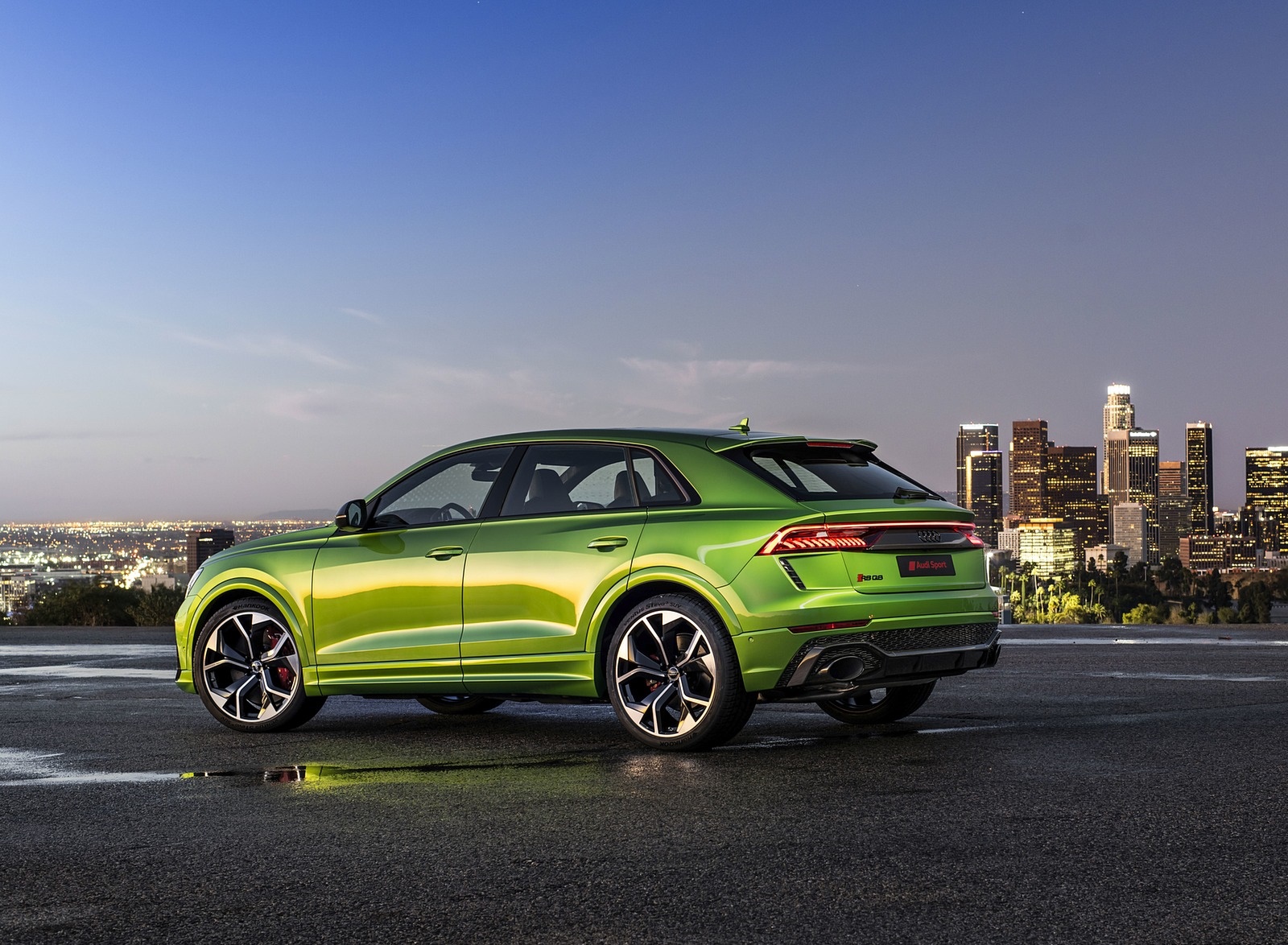 2020 Audi RS Q8 (Color: Java Green) Rear Three-Quarter Wallpapers #34 of 196