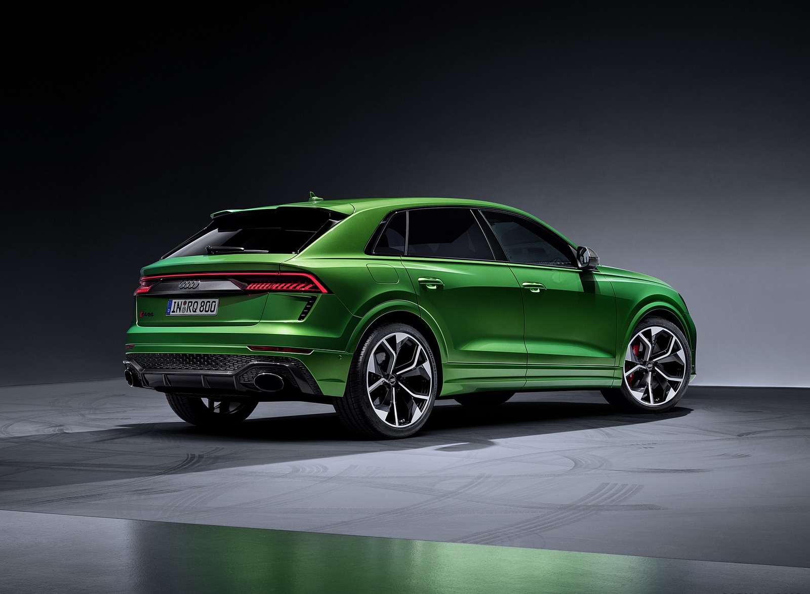 2020 Audi RS Q8 (Color: Java Green) Rear Three-Quarter Wallpapers #42 of 196