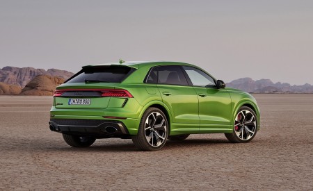 2020 Audi RS Q8 (Color: Java Green) Rear Three-Quarter Wallpapers 450x275 (27)