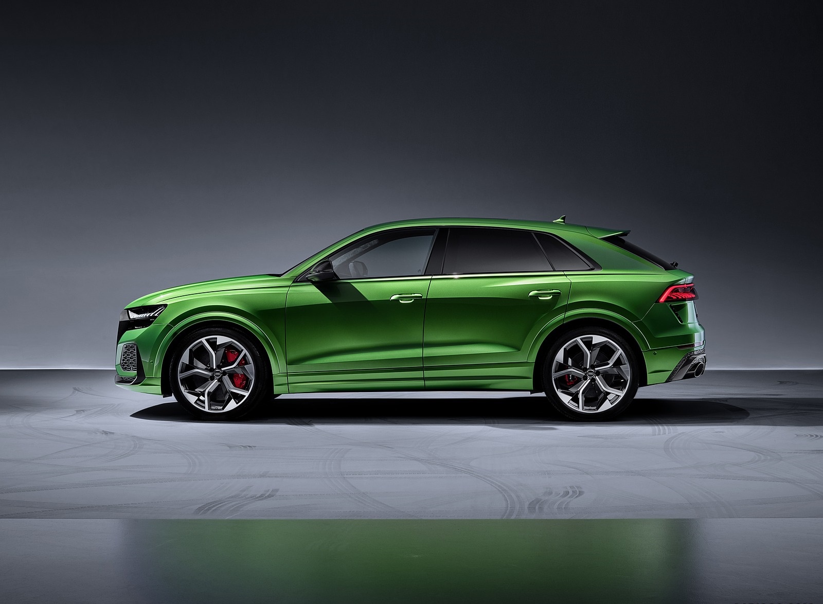 2020 Audi RS Q8 (Color: Java Green) Side Wallpapers #44 of 196