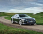 2020 Audi S8 (UK-Spec) Front Three-Quarter Wallpapers 150x120 (123)