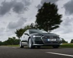 2020 Audi S8 (UK-Spec) Front Three-Quarter Wallpapers 150x120 (98)