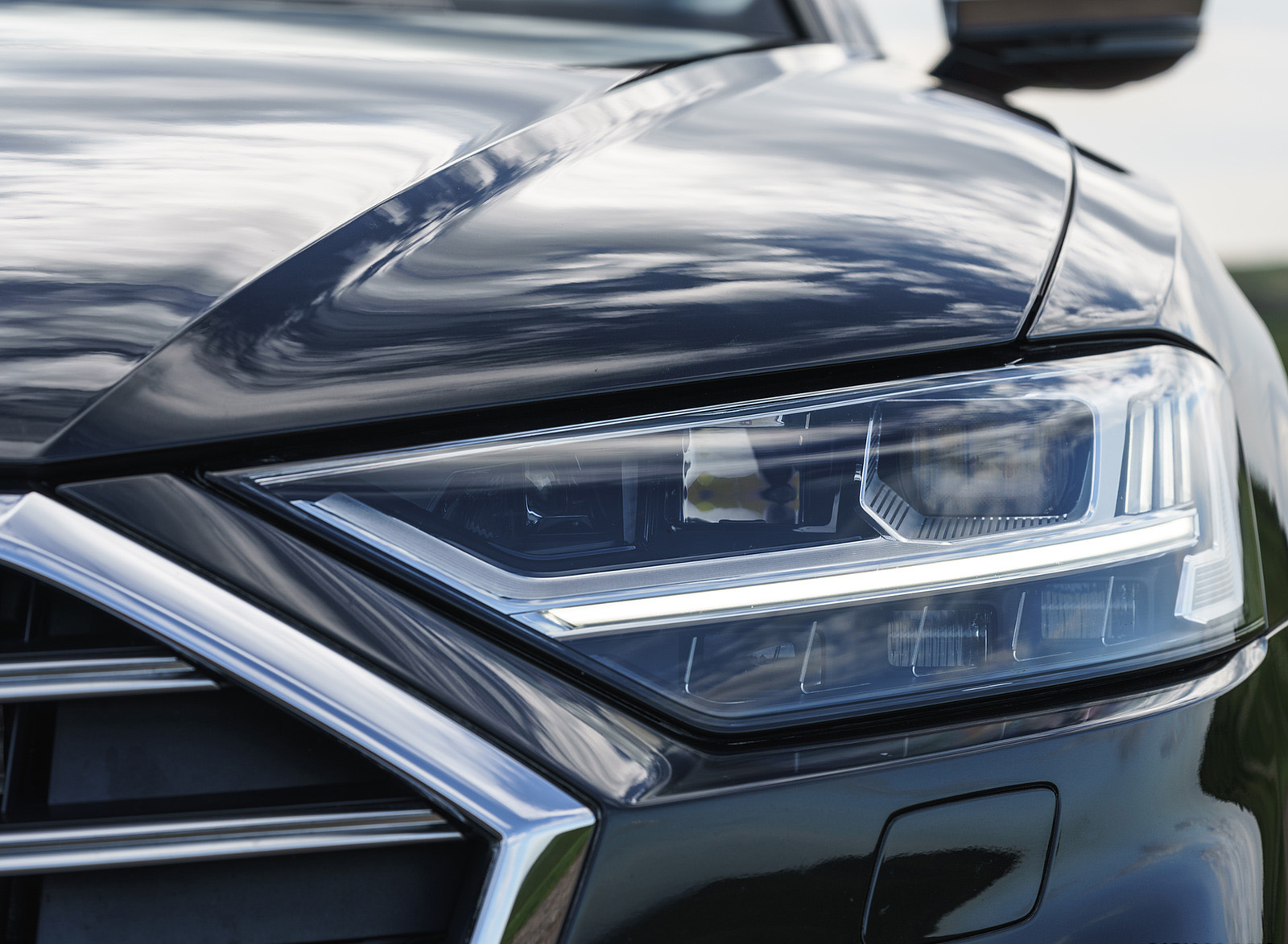 2020 Audi S8 (UK-Spec) Headlight Wallpapers #133 of 189