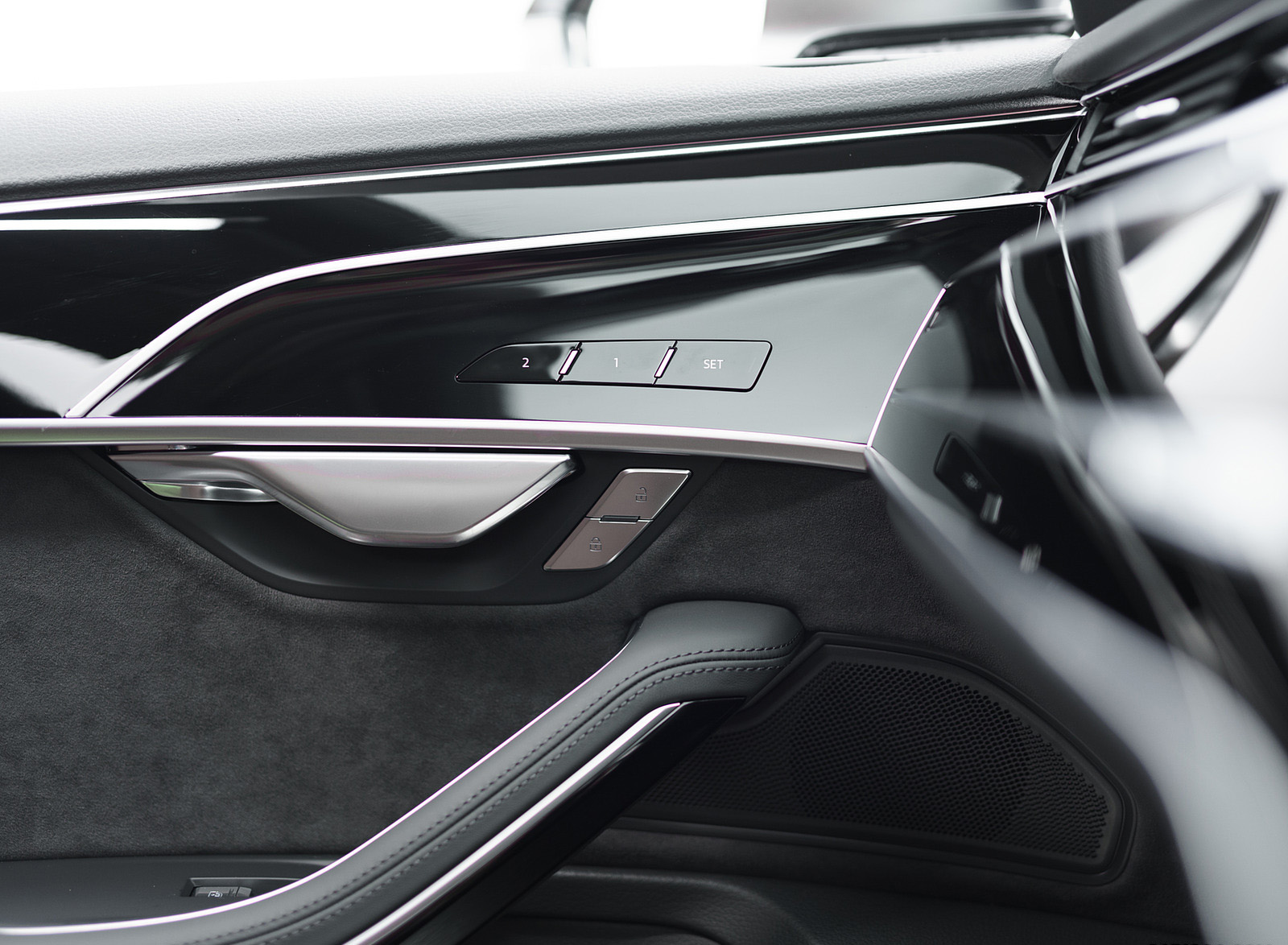 2020 Audi S8 (UK-Spec) Interior Detail Wallpapers  #180 of 189