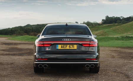 2020 Audi S8 (UK-Spec) Rear Wallpapers 450x275 (129)