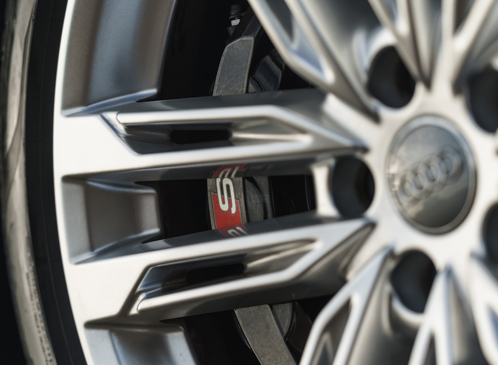2020 Audi S8 (UK-Spec) Wheel Wallpapers  #140 of 189