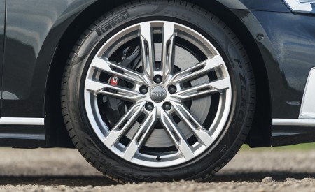2020 Audi S8 (UK-Spec) Wheel Wallpapers 450x275 (138)