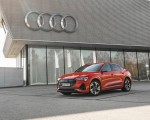 2020 Audi e-tron Sportback (Color: Catalunya Red) Front Three-Quarter Wallpapers 150x120 (8)