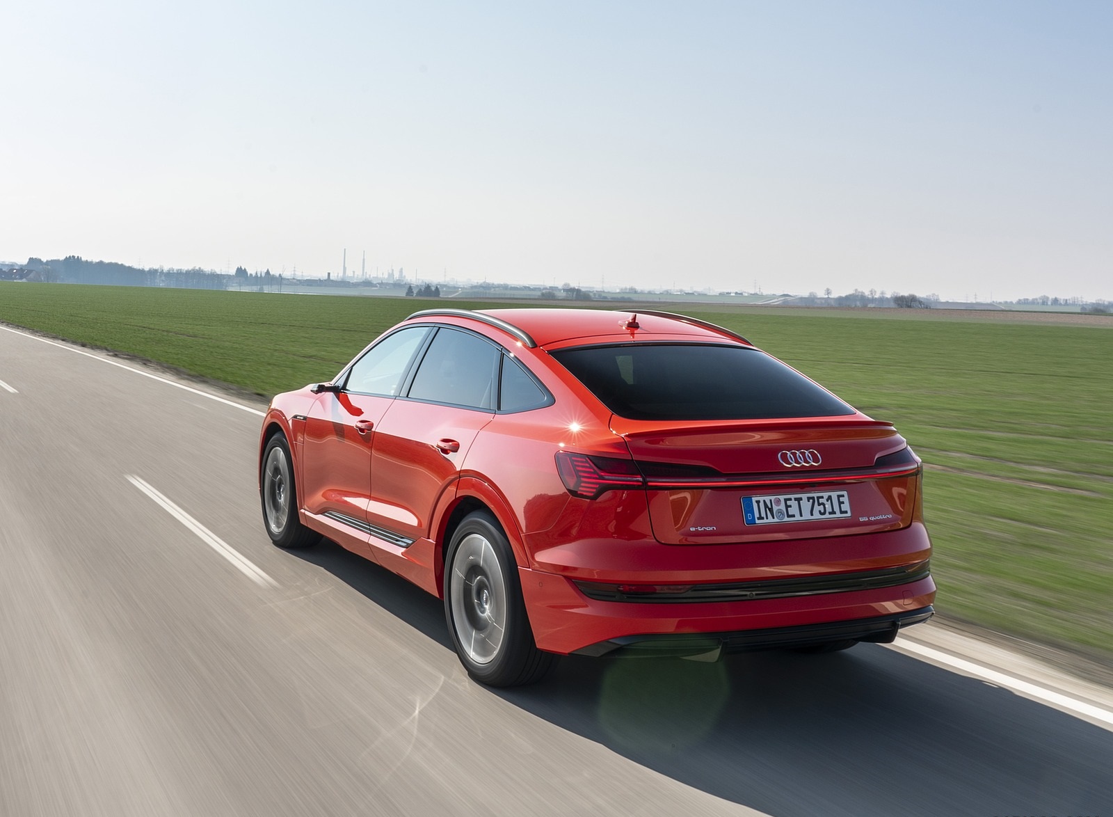 2020 Audi e-tron Sportback (Color: Catalunya Red) Rear Three-Quarter Wallpapers #6 of 145