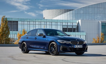 2020 BMW M340i Sedan (Color: Tanzanite Blue Metallic) Front Three-Quarter Wallpapers 450x275 (25)