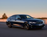 2020 BMW M340i Sedan (Color: Tanzanite Blue Metallic) Front Three-Quarter Wallpapers 150x120 (2)
