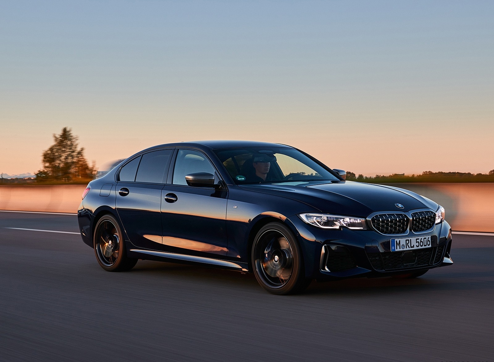 2020 BMW M340i Sedan (Color: Tanzanite Blue Metallic) Front Three-Quarter Wallpapers (2)