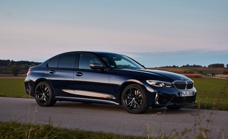 2020 BMW M340i Sedan (Color: Tanzanite Blue Metallic) Front Three-Quarter Wallpapers 450x275 (26)