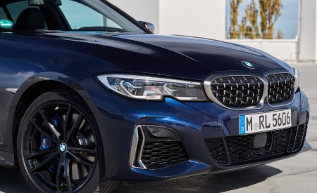 2020 BMW M340i Sedan (Color: Tanzanite Blue Metallic) Front Wallpapers 450x275 (55)