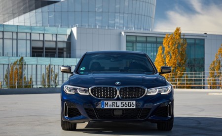 2020 BMW M340i Sedan (Color: Tanzanite Blue Metallic) Front Wallpapers 450x275 (47)