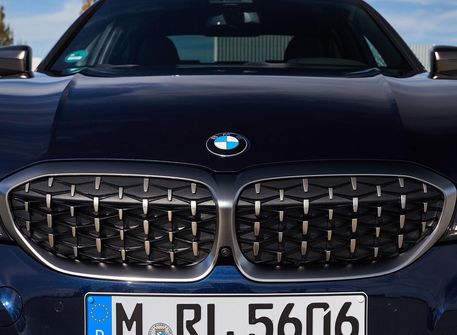 2020 BMW M340i Sedan (Color: Tanzanite Blue Metallic) Grill Wallpapers #66 of 74