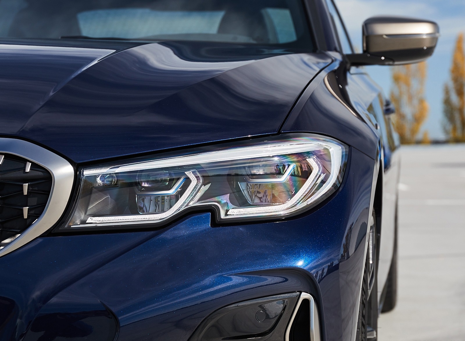 2020 BMW M340i Sedan (Color: Tanzanite Blue Metallic) Headlight Wallpapers #64 of 74