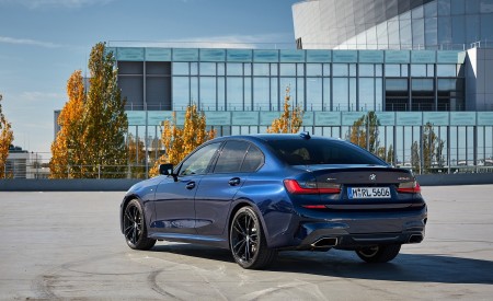 2020 BMW M340i Sedan (Color: Tanzanite Blue Metallic) Rear Three-Quarter Wallpapers 450x275 (44)