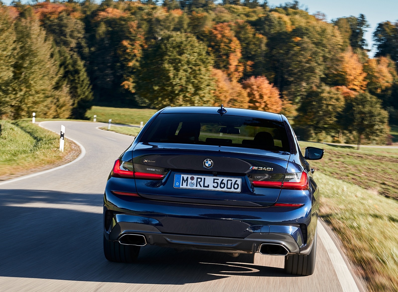 2020 BMW M340i Sedan (Color: Tanzanite Blue Metallic) Rear Wallpapers #23 of 74