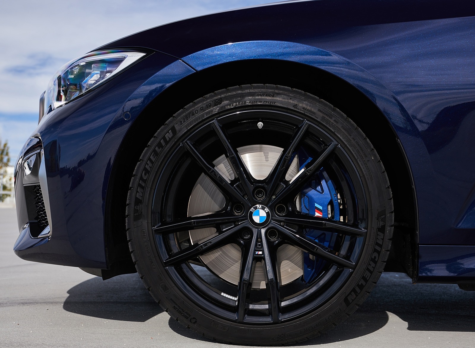 2020 BMW M340i Sedan (Color: Tanzanite Blue Metallic) Wheel Wallpapers #61 of 74