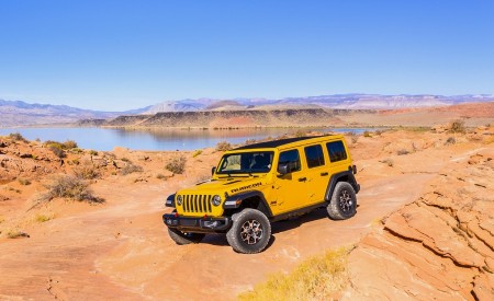 2020 Jeep Wrangler Rubicon EcoDiesel Front Three-Quarter Wallpapers 450x275 (71)