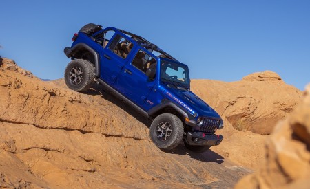 2020 Jeep Wrangler Rubicon EcoDiesel Off-Road Wallpapers 450x275 (22)