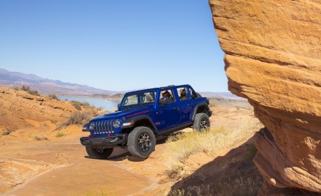 2020 Jeep Wrangler Rubicon EcoDiesel Off-Road Wallpapers 450x275 (30)