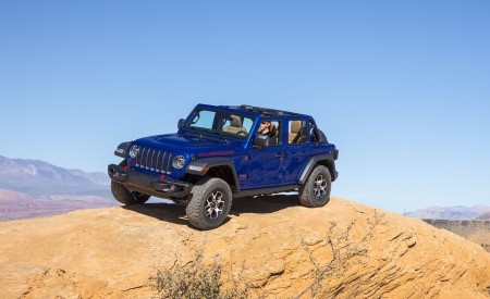 2020 Jeep Wrangler Rubicon EcoDiesel Off-Road Wallpapers 450x275 (34)