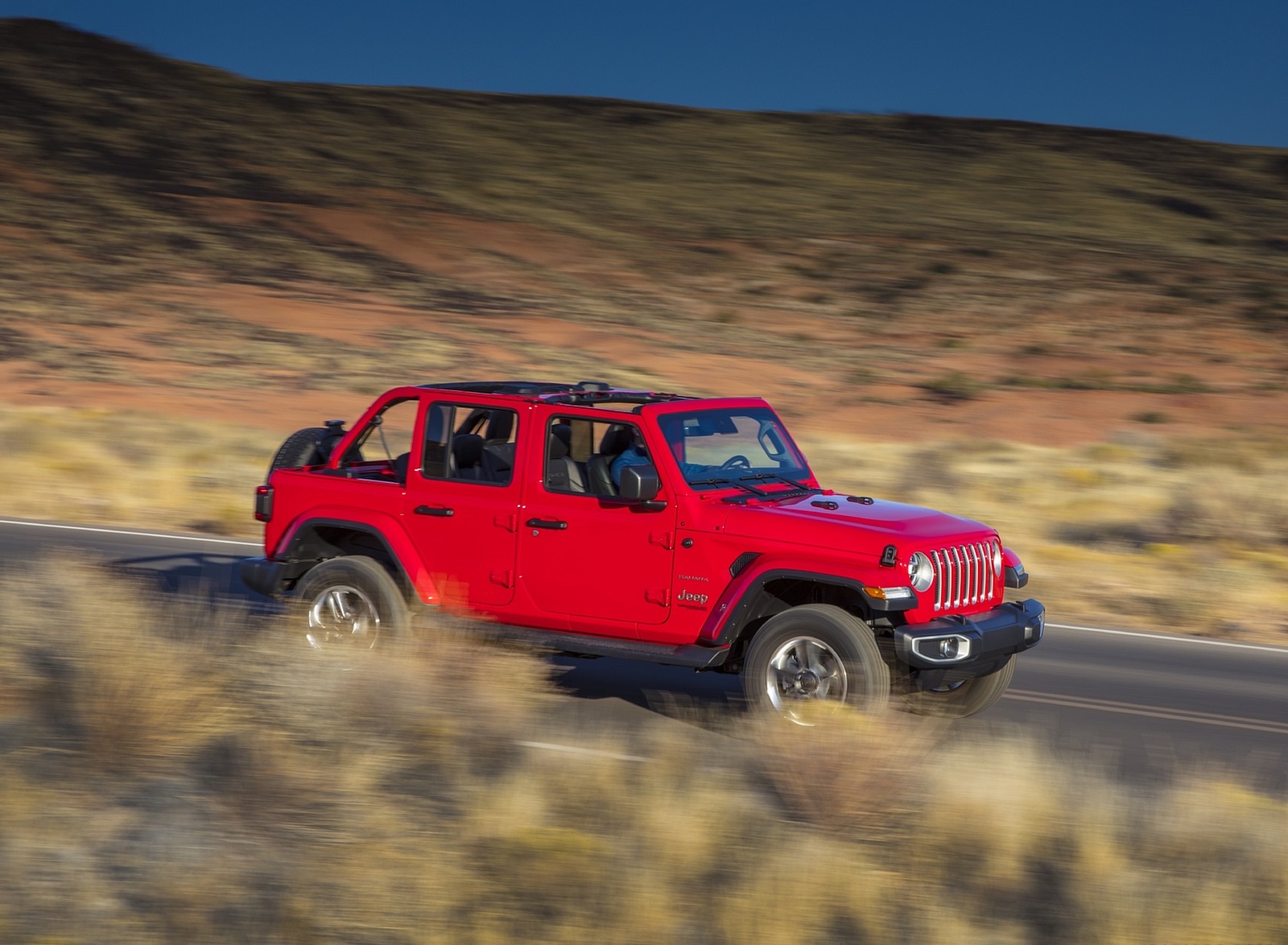 2020 Jeep Wrangler Sahara EcoDiesel Front Three-Quarter Wallpapers #85 of 122