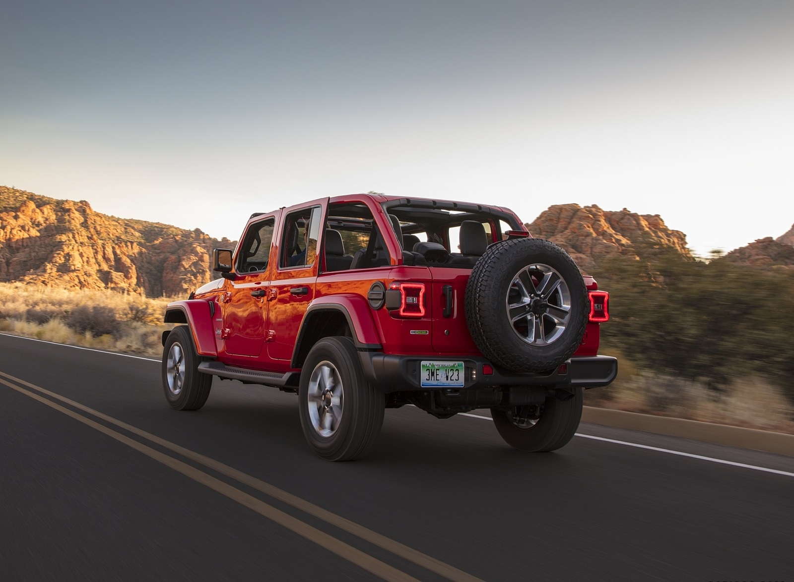 2020 Jeep Wrangler Sahara EcoDiesel Rear Three-Quarter Wallpapers #91 of 122