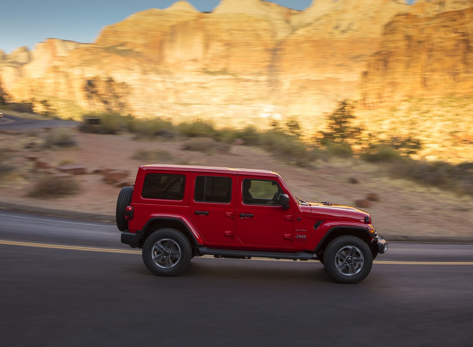 2020 Jeep Wrangler Sahara EcoDiesel Side Wallpapers #108 of 122