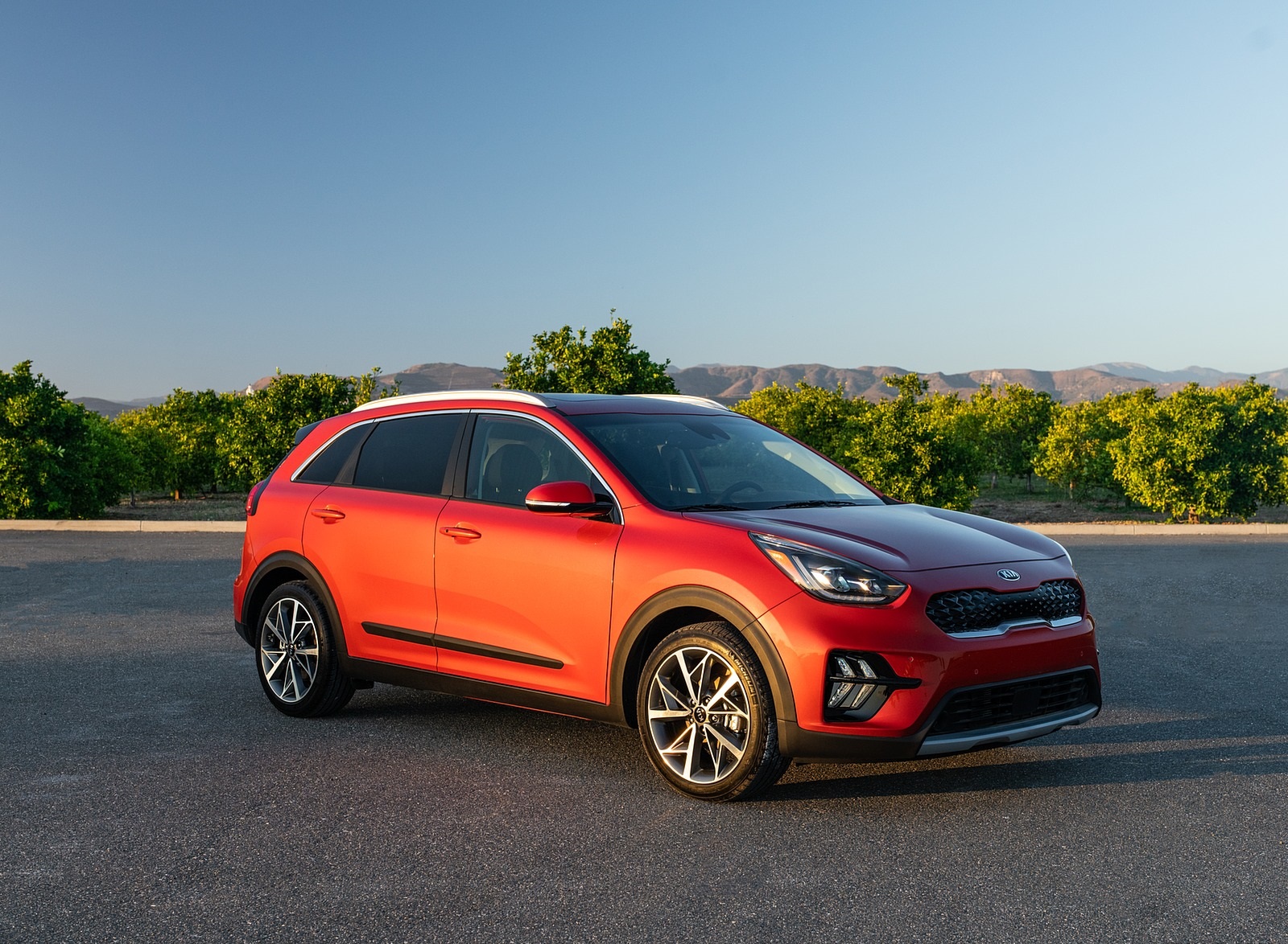 2020 Kia Niro Hybrid Front Three-Quarter Wallpapers #25 of 63