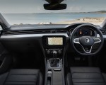 2020 Volkswagen Passat GTE Advance Estate (UK-Spec Plug-In Hybrid) Interior Cockpit Wallpapers 150x120 (21)