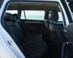 2020 Volkswagen Passat GTE Advance Estate (UK-Spec Plug-In Hybrid) Interior Rear Seats Wallpapers 150x120 (24)